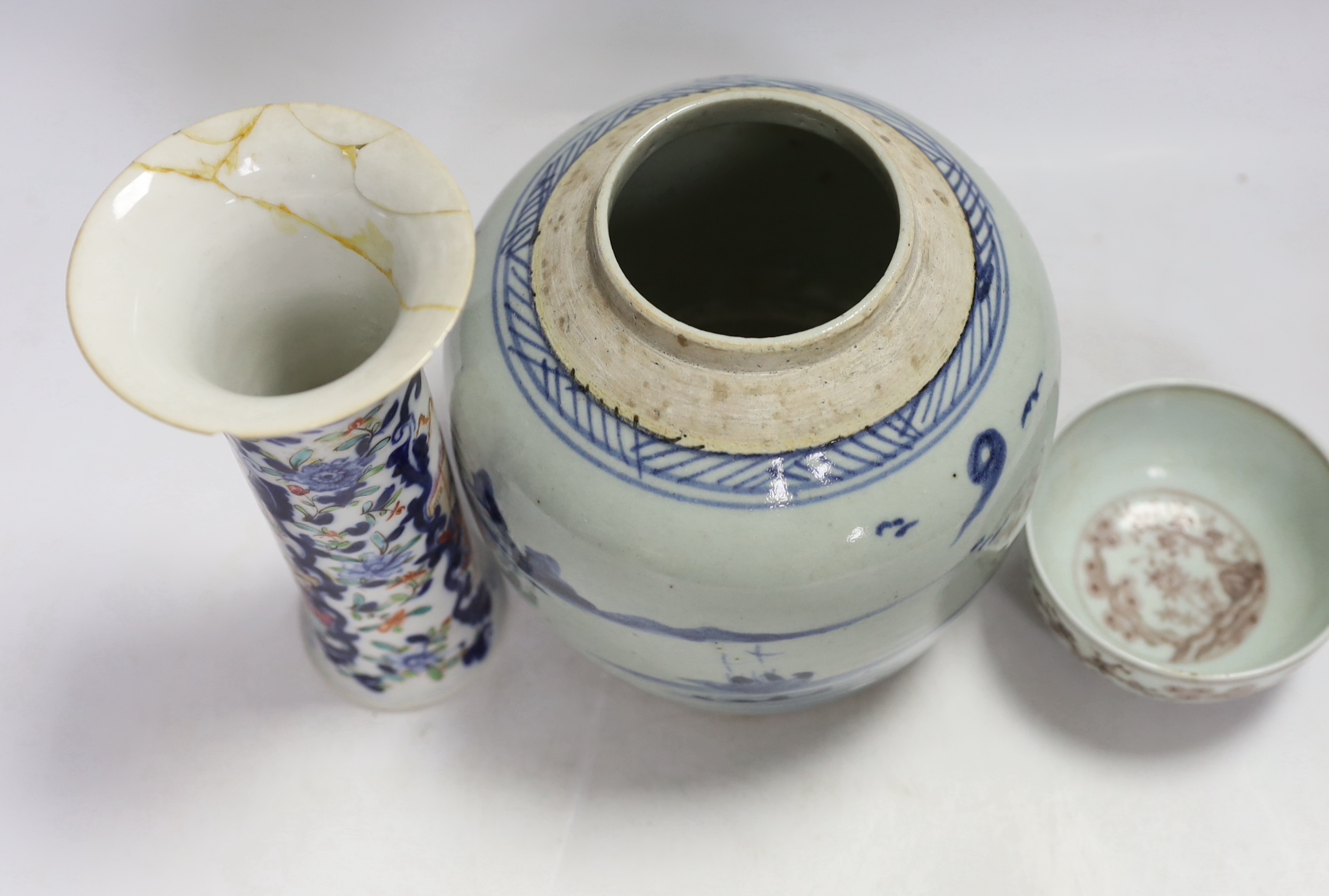 A Chinese vase, blue and white jar and a bowl, tallest 18.5cm